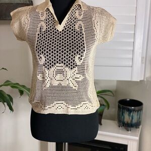 Elegant Vintage Cream Crochet Women’s Top!